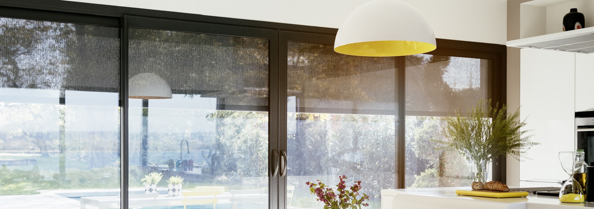 Rideaux depuis l'intérieur de la cuisine